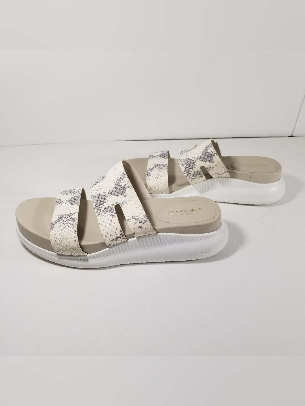 Cole Haan Zerogrand Sandals Women's 7B Slide Snakeskin Animal Print Ivory Gray